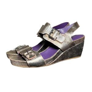 Vaneli Womens Metallic Gold Wedge Sandals Slingback Buckle Platform Size 9M Chic